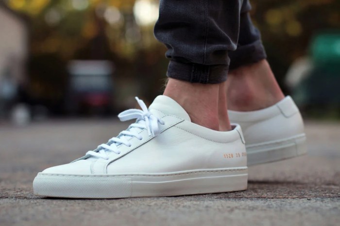 Mens white shoe fashion